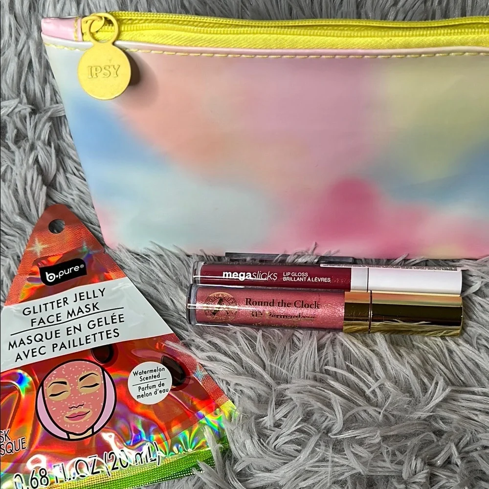 IPSY Beauty Set Pastel Ipsy Bag w/Lip Gloss, Lip Glaze & Jelly Face Mask BUNDLE